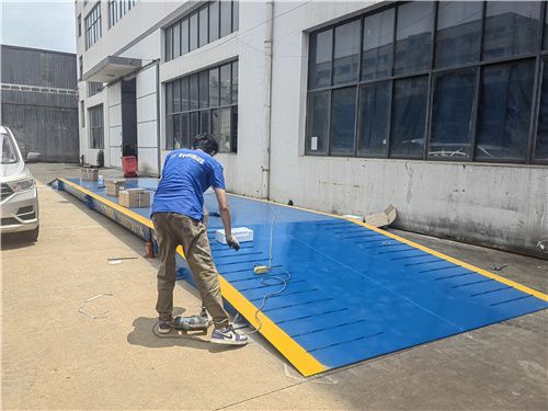 自帶斜坡地磅 方便，快捷，高效，精準。